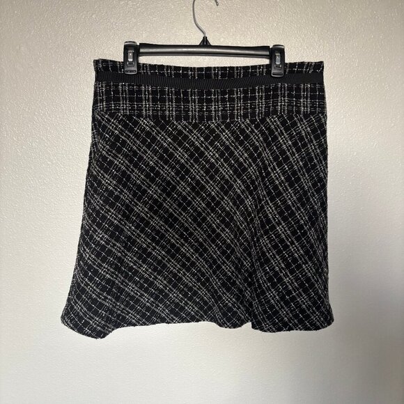 Old Navy size 12 black and white plaid wool skirt - Picture 3 of 3